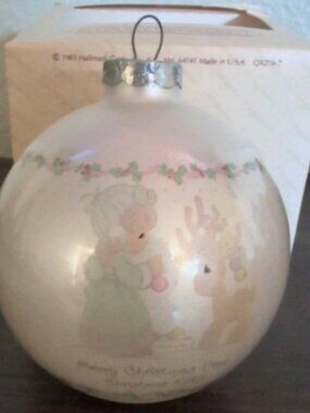 Precious Moments Glass Ball Collector Ornament Wishing You a Merry Christmas1988